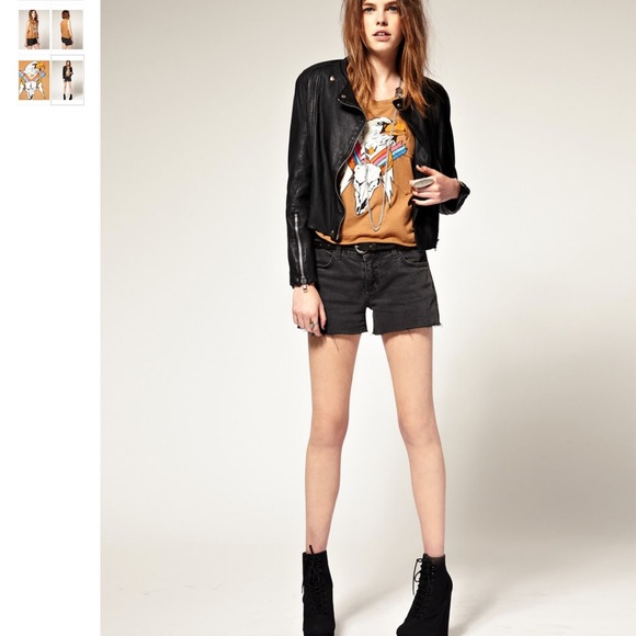 NEW LISTING‼️WILDFOX Muscle Tank - Picture 10 of 16